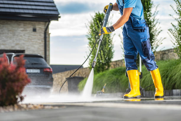 Best Sidewalk and Walkway Cleaning  in Lithopolis, OH